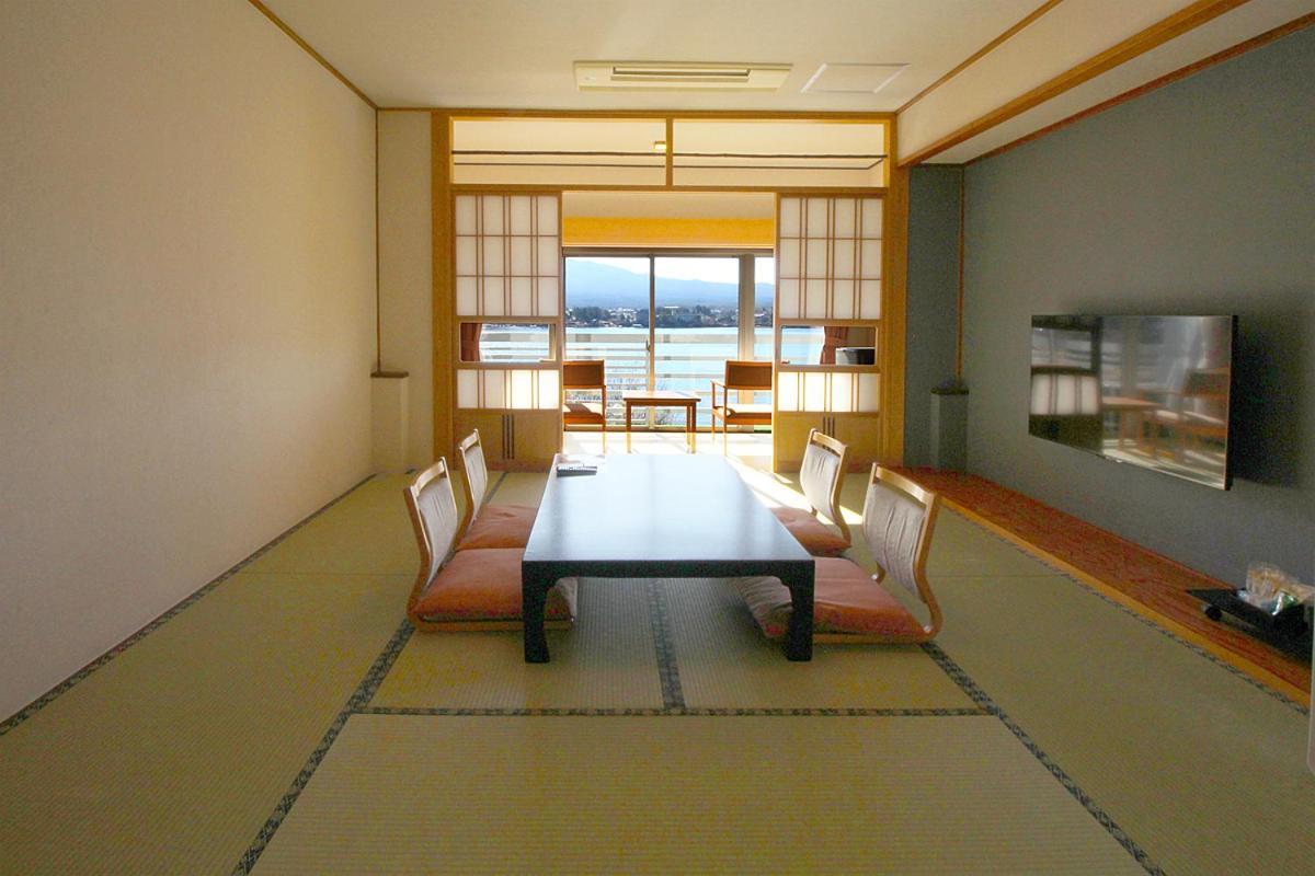 โรงแรม โรงแรมฟูจิคาวากูชิโกะออนเซ็นนิวเซนจูรี่ 3*